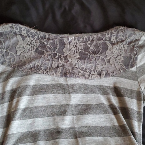 Maternity top - Picture 3 of 4